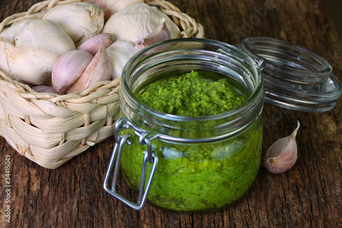 Photo: Hausgemachtes frisches Pesto alla Genovese Hausgemachtes frisches Pesto alla Genovese