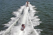 Foto: Jetskiers Riding Waves Jetskiers Riding Waves