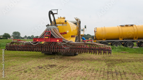 Photo: The tank of the manure injector is being filled The tank of the manure injector is being filled