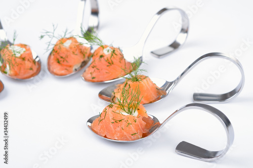 Foto: Gourmethäppchen mit Lachs und Frischkäse Gourmethäppchen mit Lachs und Frischkäse