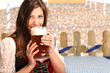 Frau auf dem Oktoberfest