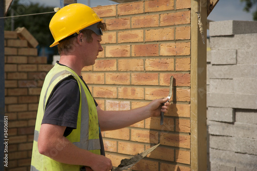 Photo: Bricklayer Pointing Bricks Bricklayer Pointing Bricks