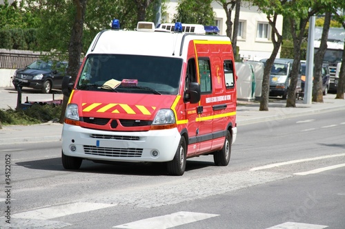 Photo: pompier pompier