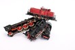 Modelleisenbahn auf den Haufen geworgen