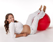 Foto: schwangere junge frau mit ball schwangere junge frau mit ball