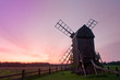 Windmühle im Abendlicht auf Öland, Schweden