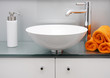 Modernes Bad - Waschbecken & Armatur