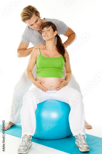Foto: massage schwangere mit mann massage schwangere mit mann