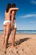 Verliebtes Paar am Strand