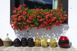 Bottiglie di grappa a macerare