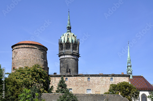 Foto: Wittenberg Schlosskirche Thesenanschlag Luther Wittenberg Schlosskirche Thesenanschlag Luther