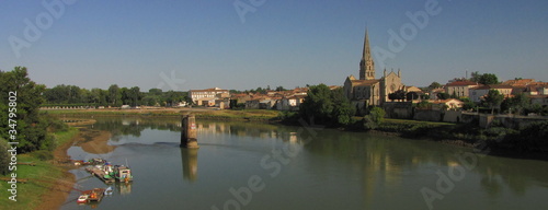 Foto: Ville de Langon ; Guyenne ; Vallées du Lot et Garonne Ville de Langon ; Guyenne ; Vallées du Lot et Garonne