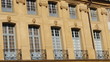 Façade d'une bâtisse place d'Albertas - Aix-en-Provence Façade d'une bâtisse place d'Albertas - Aix-en-Provence