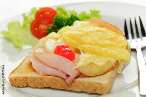 Photo: Toast Hawaii Toast Hawaii