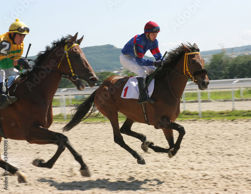 Photo: Horse racing. Horse racing.