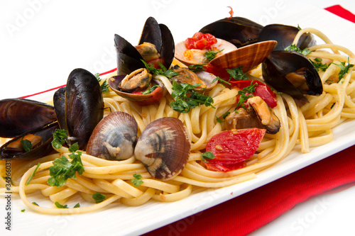 Photo: linguine allo scoglio linguine allo scoglio