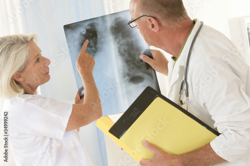 Photo: Radio des poumons - diagnostic Radio des poumons - diagnostic