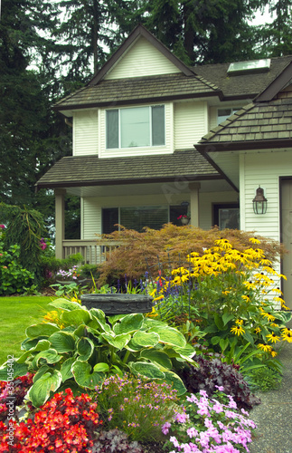 Foto: Manicured Home and Garden Manicured Home and Garden