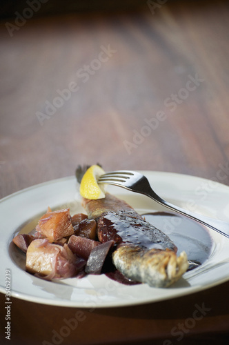 Foto: Italian trout with beets and red wine sauce Italian trout with beets and red wine sauce