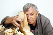 Foto: Tischler mit Hobel Tischler mit Hobel
