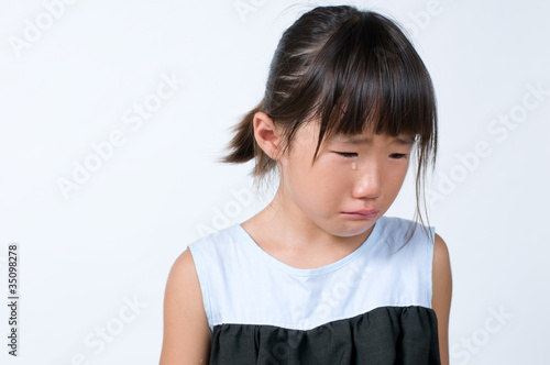 Photo: 泣く女の子 泣く女の子