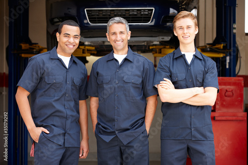 Photo: Mechanics at work Mechanics at work