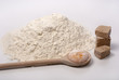 Holzlöffel mit Eigelb