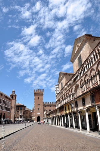 Foto: Piazza Trento e Trieste in Ferrara, Italy Piazza Trento e Trieste in Ferrara, Italy