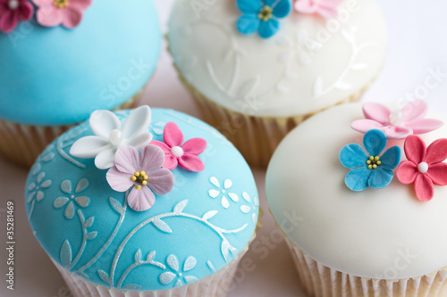 Photo: Wedding cupcakes Wedding cupcakes
