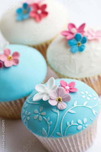 Photo: Wedding cupcakes Wedding cupcakes
