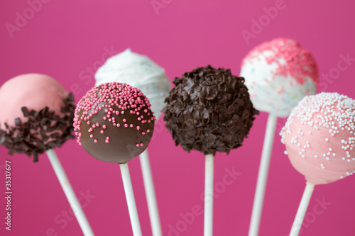 Photo: Cake pops Cake pops
