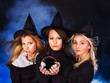 Foto: Young woman with crystal ball. Fortune Telling. Young woman with crystal ball. Fortune Telling.