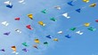 Fanions multicolores dans le vent