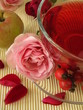 Früchtetee mit Apfel, Hagebutte, und Rosenblüten