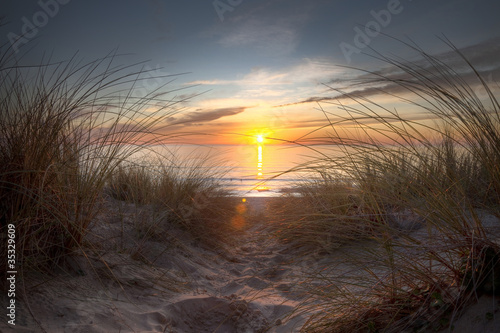 Photo: Coucher de soleil sur l'océan atlantique Coucher de soleil sur l'océan atlantique