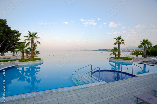 Photo: Beautiful Infinity Pool Beautiful Infinity Pool