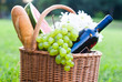Foto: picnic basket picnic basket