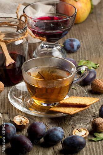 Photo: Tea and plums Tea and plums