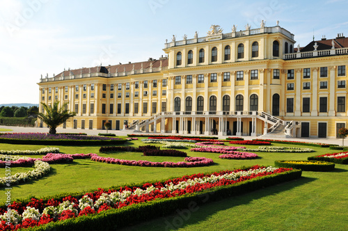Photo: Vienna - beautiful architecture and gardens Vienna - beautiful architecture and gardens