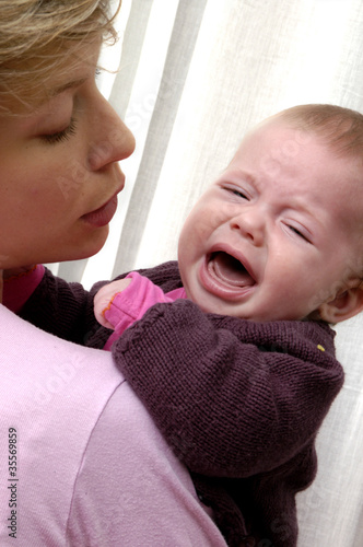 Photo: bébé pleur bébé pleur