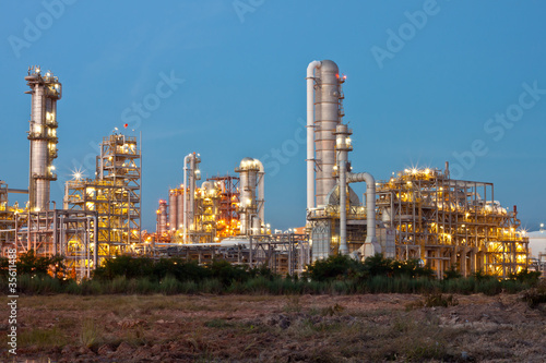 Photo: Refinery plant area Refinery plant area