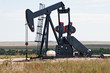 Photo: Pump jack lifting crude oil Pump jack lifting crude oil
