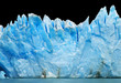 Foto: Blue icebergs isolated on black. Blue icebergs isolated on black.