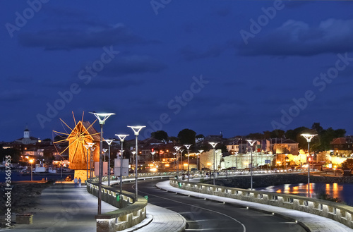 Photo: marine city marine city