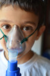 Photo: bambino con aerosol bambino con aerosol