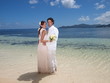 Hochzeitspaar im Meer