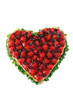 Torte in Herzform aus Erdbeeren