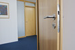 Büro Tür offen © Matthias Buehner
