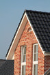 Giebelgaube an Klinkerhaus