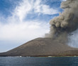 Foto: Anak Krakatau erupting Anak Krakatau erupting